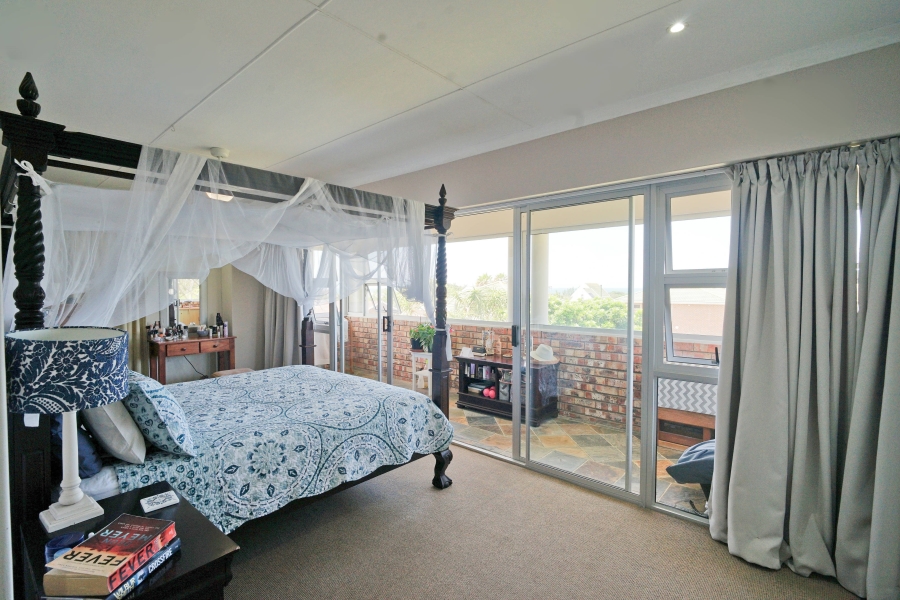 4 Bedroom Property for Sale in Kidds Beach Eastern Cape